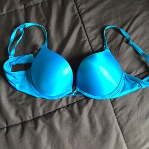 Victoria’s Secret Bombshell bra